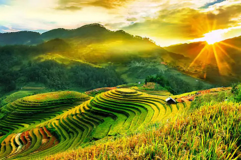 TUYỆT TÁC RUỘNG BẬC THANG : KHI ĐẤT TRỜI HÒA LÀM MỘT